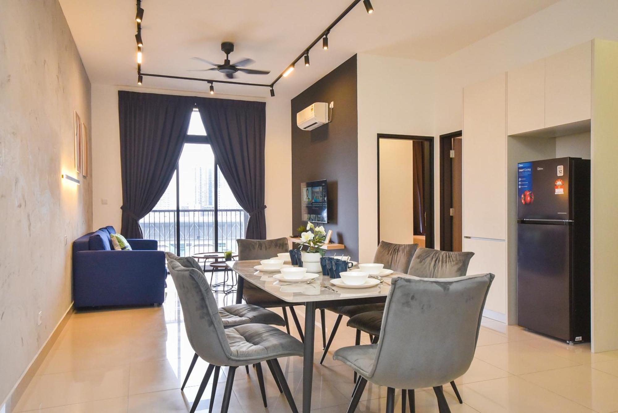 Twin Tower Residence By Nest Home【5 Mins Walk To Ciq】 ยะโฮร์บาห์รู ภายนอก รูปภาพ