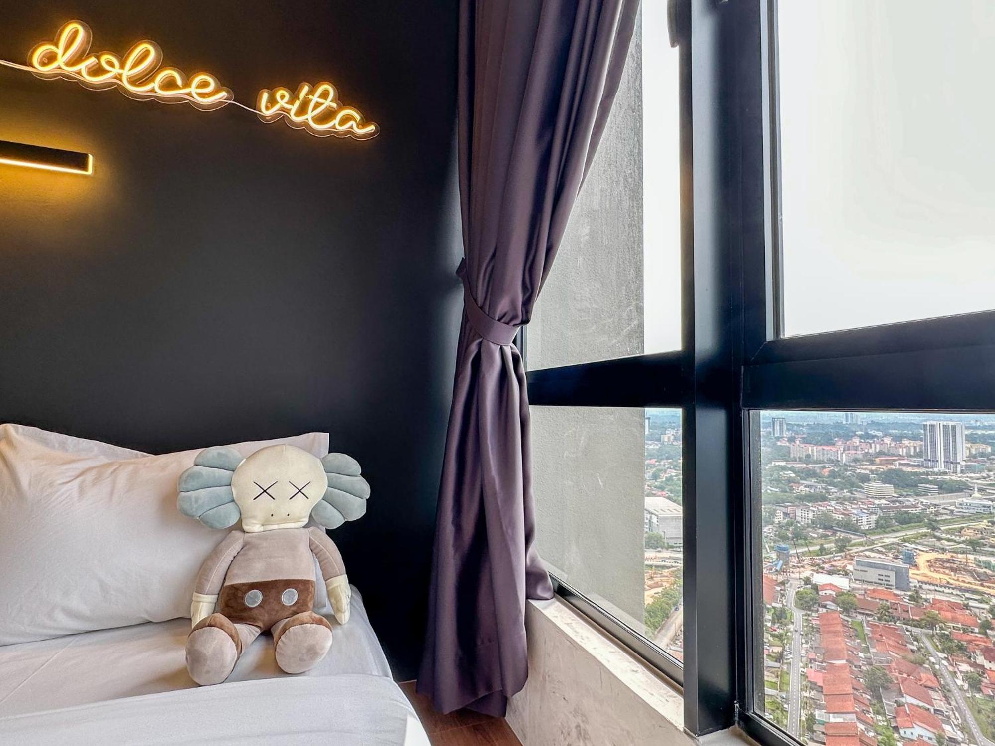Twin Tower Residence By Nest Home【5 Mins Walk To Ciq】 ยะโฮร์บาห์รู ภายนอก รูปภาพ